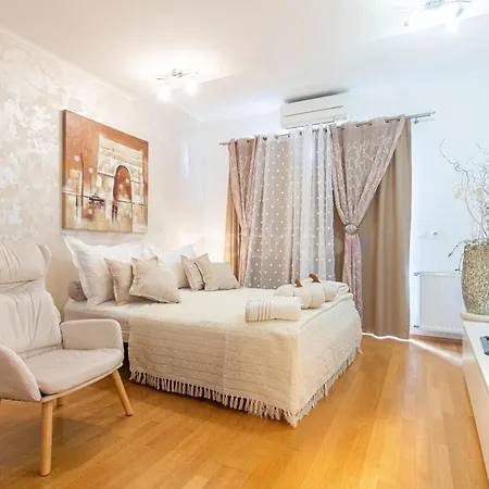 Crystal Seaview Silva Appartement *